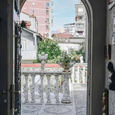 Museum House Villa *