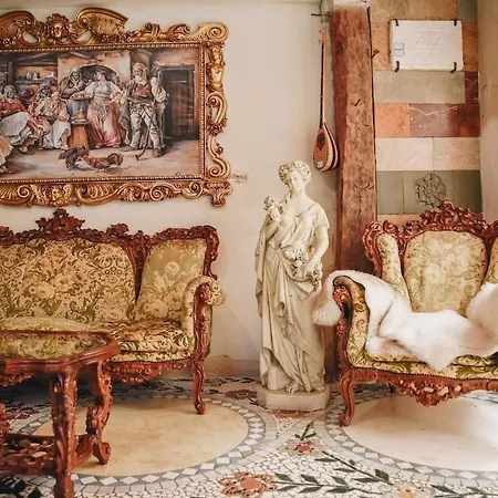 Museum House Villa *